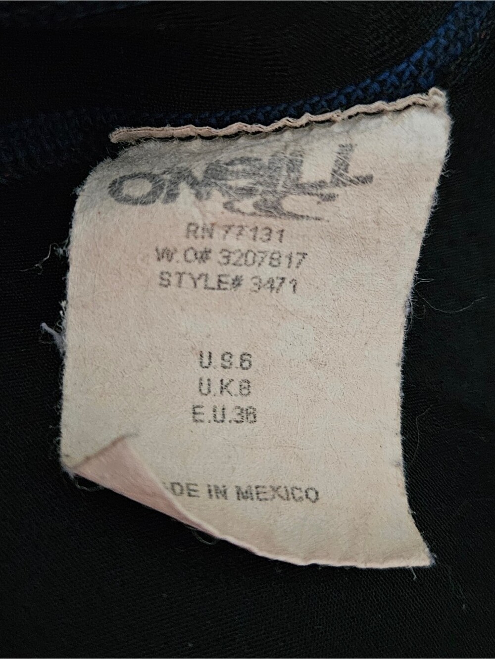 O'Neill Neoprene Rashguard - Picture 4 of 6